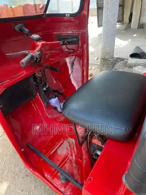 Bajaj RE Three Wheeler 2004