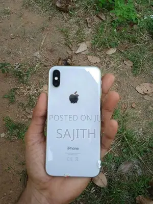 Apple iPhone X (Used)