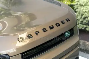 Land Rover Defender P300-X Dynamic 2023
