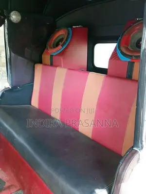 Bajaj RE 1992
