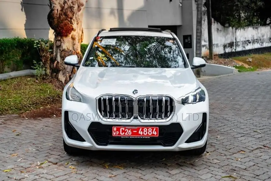 BMW X1 M-Sports - Sunroof 2025