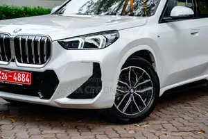 BMW X1 M-Sports - Sunroof 2025