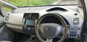 Nissan Leaf 2012
