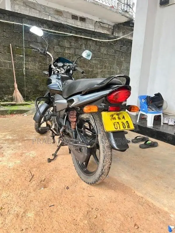 Bajaj Platina 100 2014