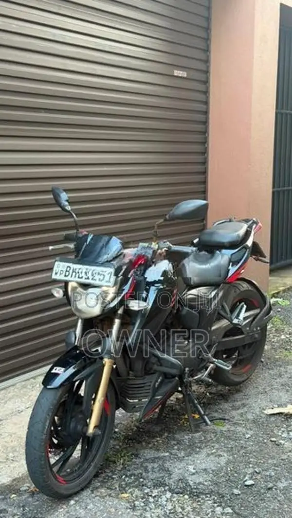 TVS Apache RTR 200 4V 2018