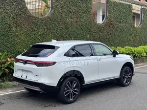 Honda Vezel Z 2025