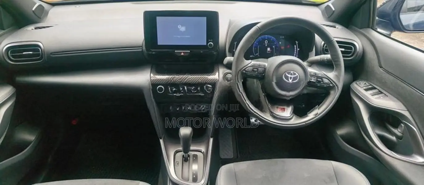 Toyota Yaris Cross GR SPORT 2025