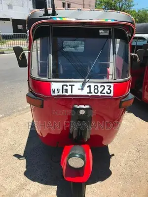 Bajaj RE 2009