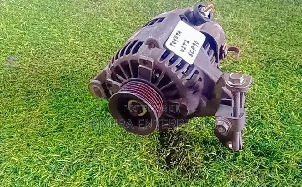 Toyota Vitz SCP90 Alternator