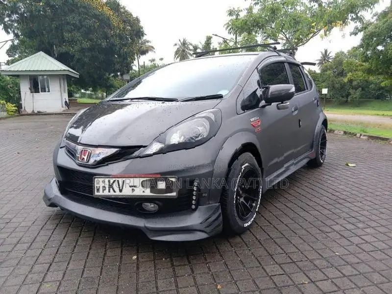 Honda Fit GP4 2012