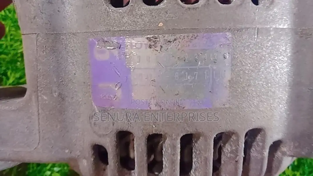 Toyota Ractis SCP100 Alternator