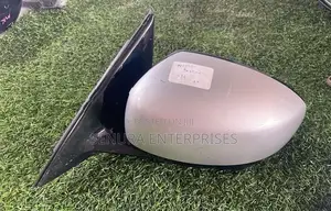 Nissan Skyline V36 Side Mirror Lh (Wire 17)