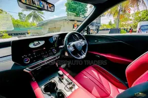 Lexus RX500h 2025
