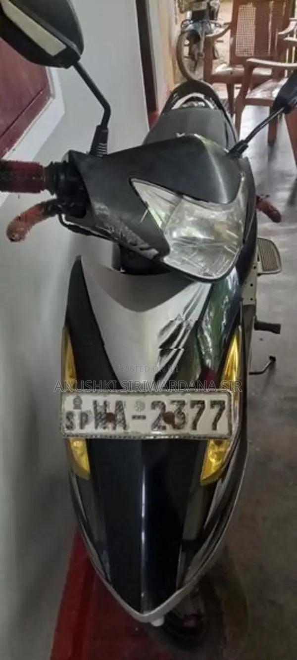 TVS Streak 2010