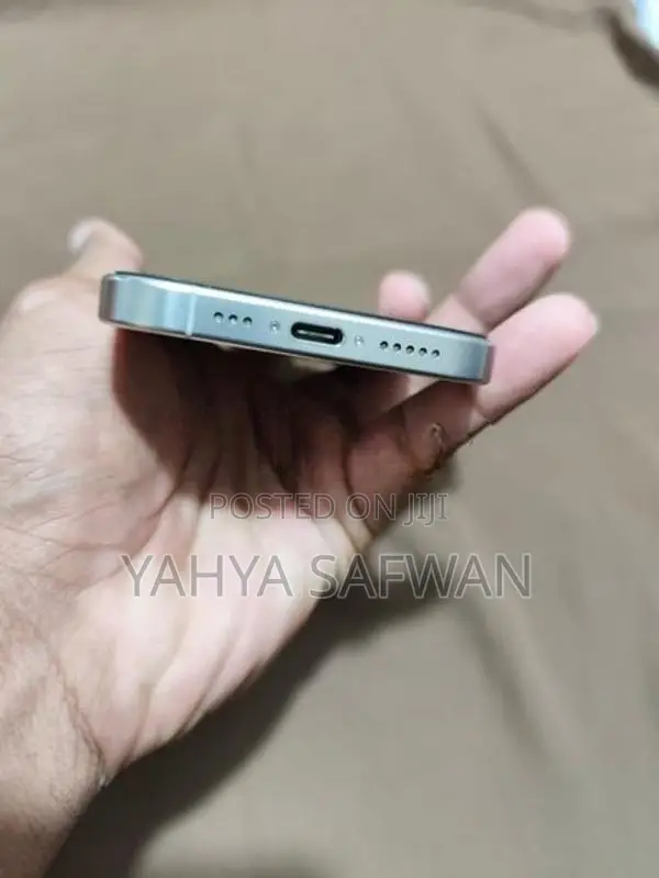 Apple iPhone 15 Pro used (Used)