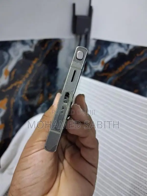 Samsung Galaxy S24 Ultra (Used)