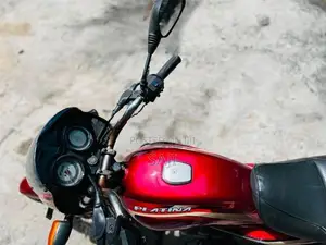 Bajaj Platina 125 2012
