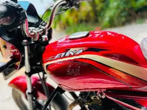 Bajaj Platina 125 2012