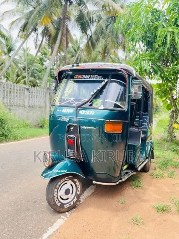 Bajaj RE 2003