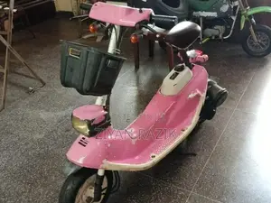 Honda Pink 50cc Petrol 1998