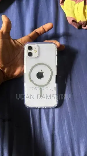 Apple iPhone 11 (Used)