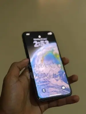 Apple iPhone XS (Used)