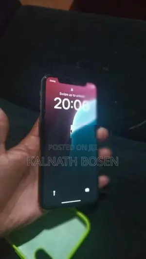Apple iPhone XS (Used)