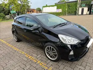 Toyota Aqua 2013