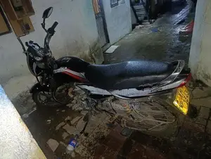 Bajaj Platina 123 2012