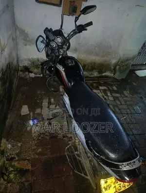 Bajaj Platina 123 2012