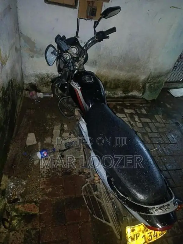 Bajaj Platina 123 2012