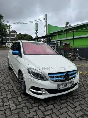 Mercedes Benz B250e 2015