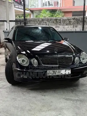 Mercedes Benz W211 2005