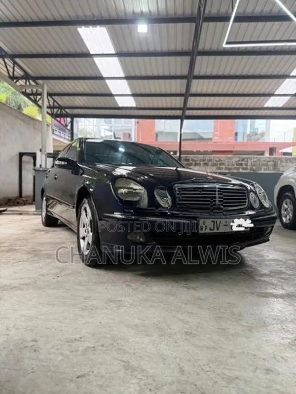 Mercedes Benz W211 2005