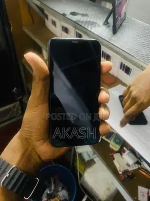 Apple iPhone X (Used)