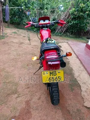 Honda XLR 125 2000