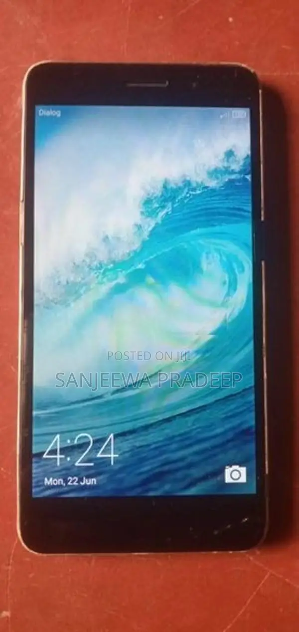 Huawei Y6 (Used)