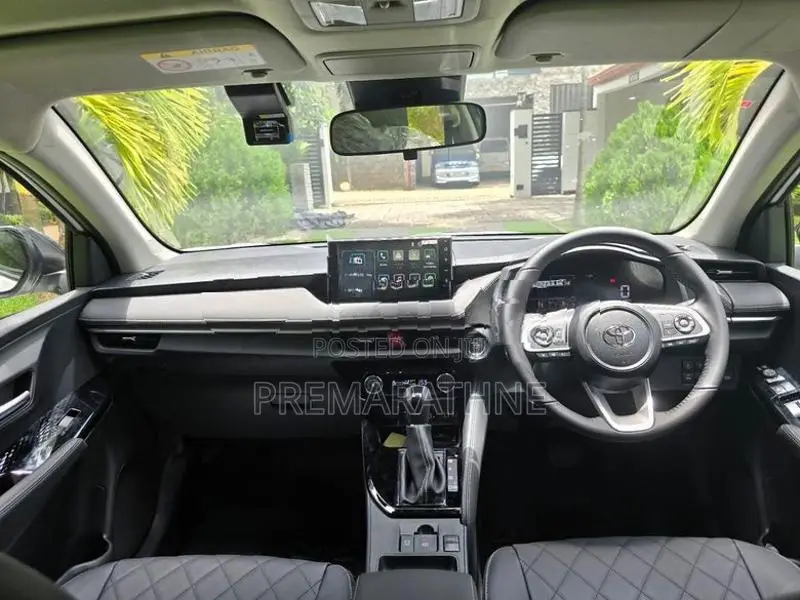 Toyota Yaris Ativ 2025