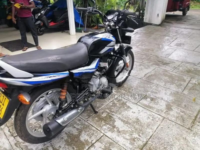 Bajaj CT100 2024