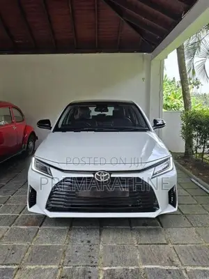Toyota Yaris Ativ 2025