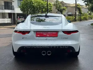 Jaguar F-Type P300 2018