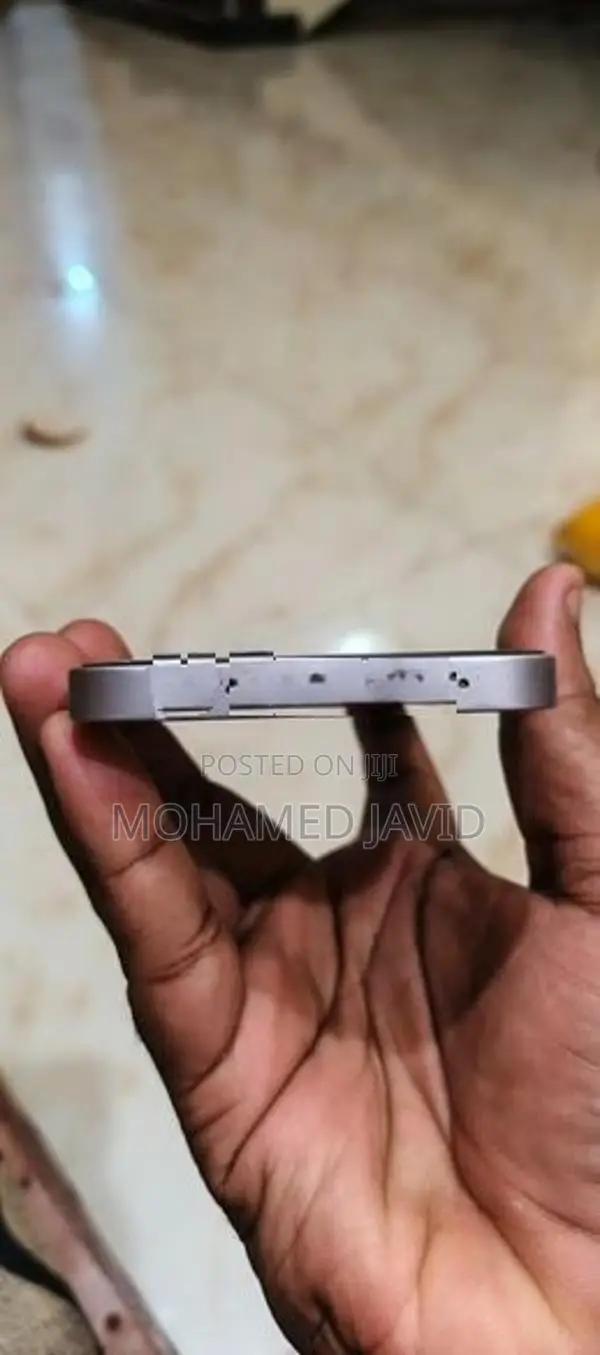 Apple iPhone 14 (Used)