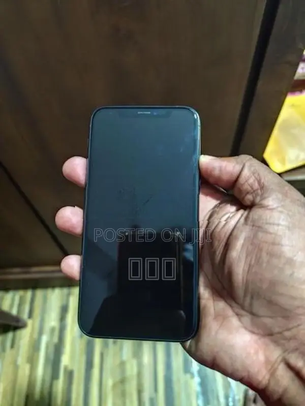 Apple iPhone 11 Pro 256GB (Used)