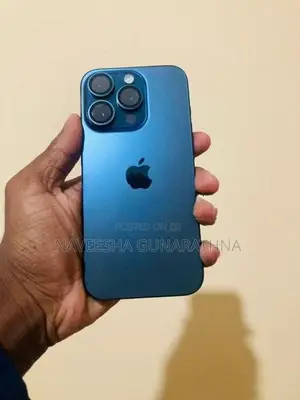 Apple iPhone 15 Pro (Used)