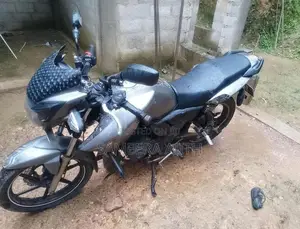 TVS Apache RTR 180 2016