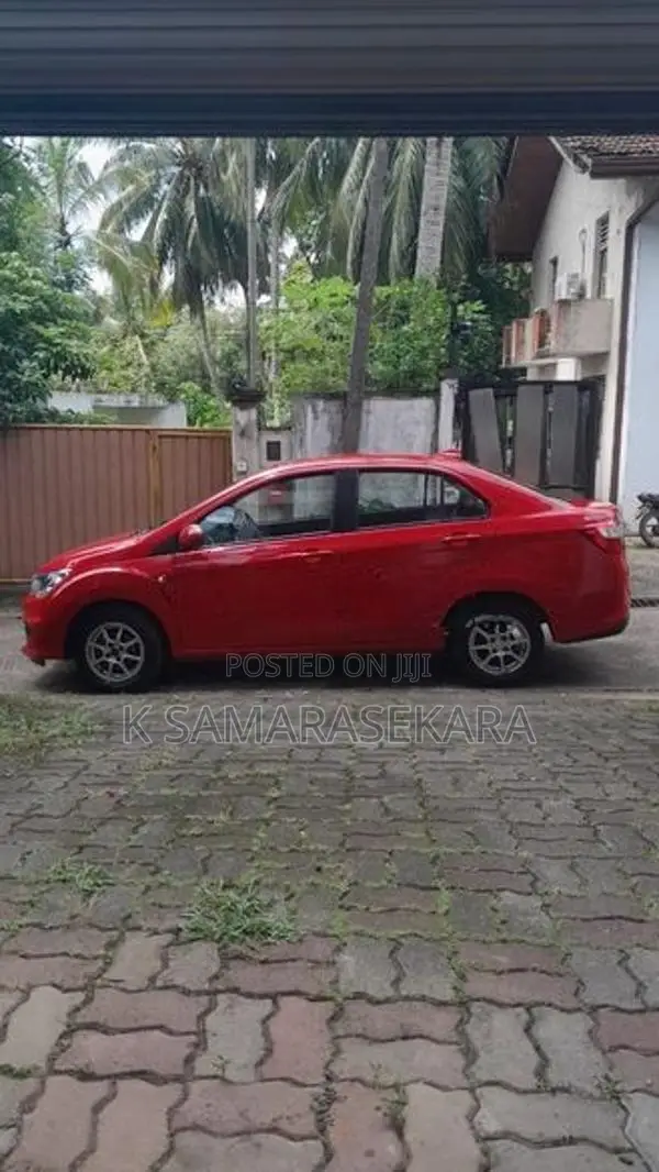 Perodua Bezza 2018