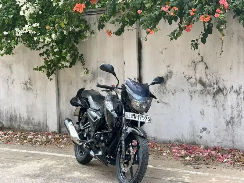 TVS Apache RTR 2013