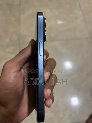 Apple iPhone 15 Pro (Used)