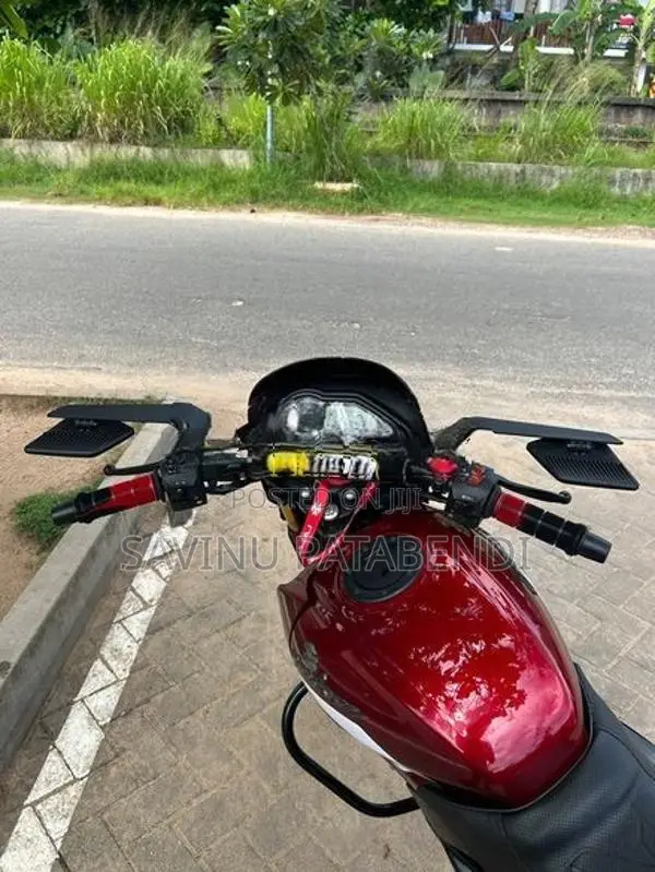 Bajaj Pulsar 180 2007