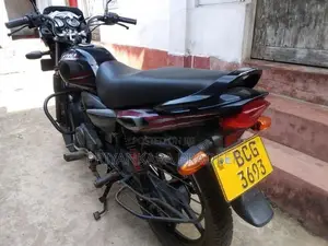 Bajaj Platina 2015
